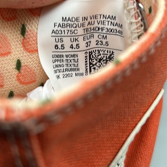 🍑Converse Lift Platform Hi Top 'Peaches' with Embroidery Peach Patch🍑 - Picture 9 of 9